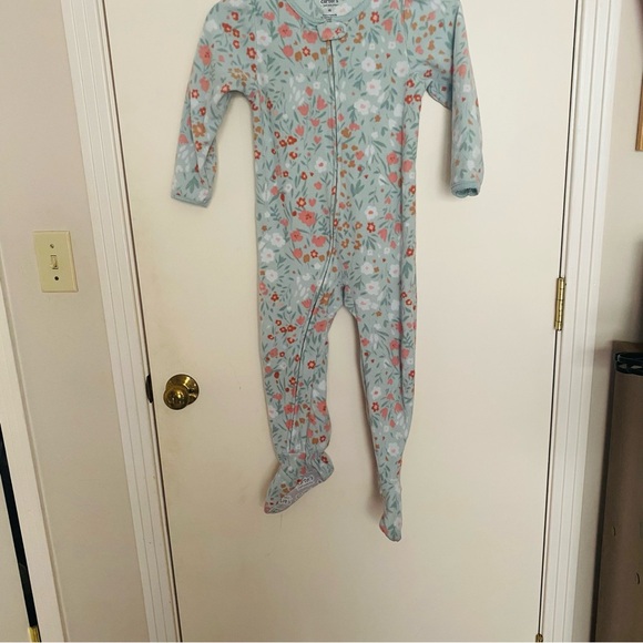 Carter’s size 4 bodysuit pajamas, girls, flannel - Picture 4 of 5